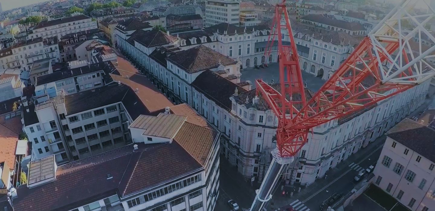 Vista dall'alto con attrezzatura.